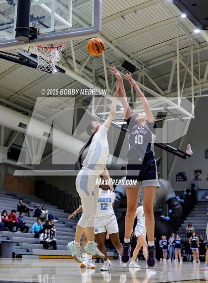Thumbnail 2 in Clovis East @ Clovis North photogallery.
