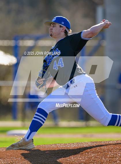 Thumbnail 2 in Liberty Creek vs Gordonsville photogallery.