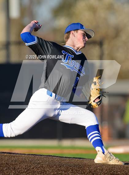Thumbnail 2 in Liberty Creek vs Gordonsville photogallery.