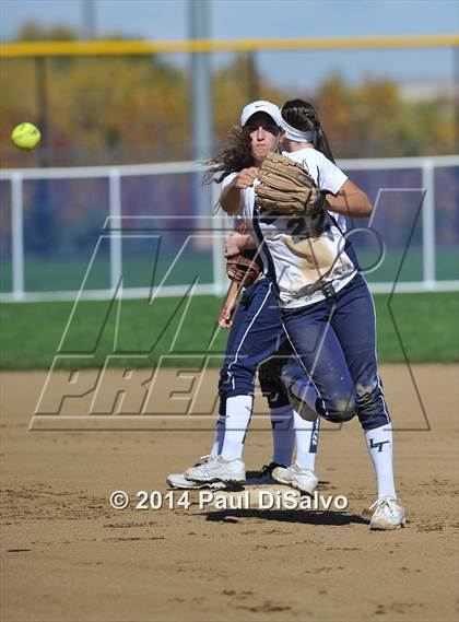 Thumbnail 2 in Rocky Mountain @ Legend (CHSAA 5A Region 6 Round 2) photogallery.