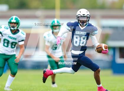Thumbnail 3 in Bishop Grimes vs Onondaga photogallery.