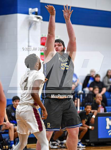 Thumbnail 1 in A&M Consolidated vs Rockdale (Cotton Christmas Classic) photogallery.