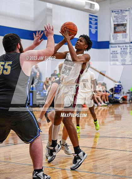 Thumbnail 1 in A&M Consolidated vs Rockdale (Cotton Christmas Classic) photogallery.