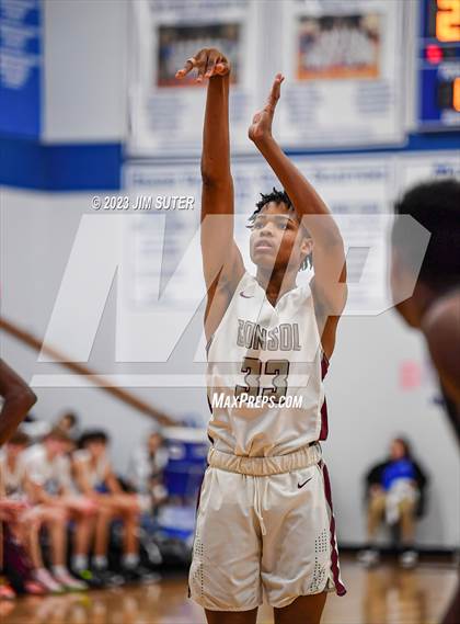Thumbnail 1 in A&M Consolidated vs Rockdale (Cotton Christmas Classic) photogallery.
