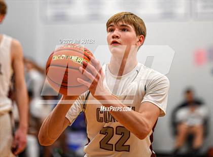 Thumbnail 3 in A&M Consolidated vs Rockdale (Cotton Christmas Classic) photogallery.