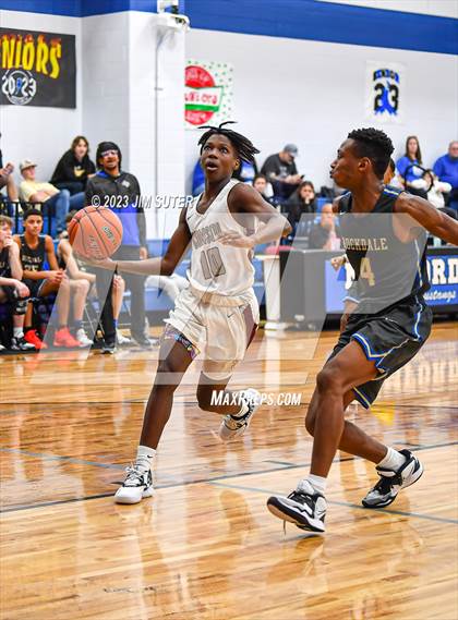 Thumbnail 1 in A&M Consolidated vs Rockdale (Cotton Christmas Classic) photogallery.