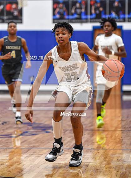 Thumbnail 1 in A&M Consolidated vs Rockdale (Cotton Christmas Classic) photogallery.