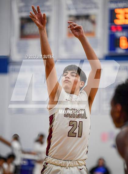 Thumbnail 1 in A&M Consolidated vs Rockdale (Cotton Christmas Classic) photogallery.