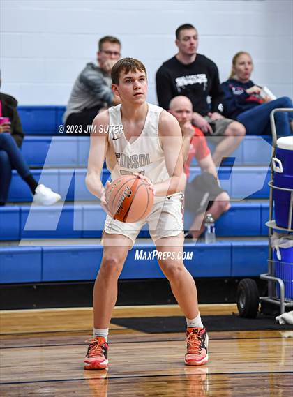 Thumbnail 1 in A&M Consolidated vs Rockdale (Cotton Christmas Classic) photogallery.