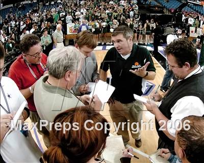 Thumbnail 2 in Mater Dei vs. Palo Alto (CIF State D2 Final) photogallery.