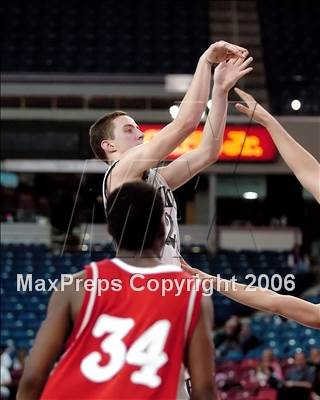 Thumbnail 2 in Mater Dei vs. Palo Alto (CIF State D2 Final) photogallery.
