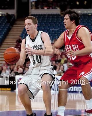 Thumbnail 2 in Mater Dei vs. Palo Alto (CIF State D2 Final) photogallery.