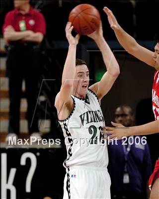 Thumbnail 3 in Mater Dei vs. Palo Alto (CIF State D2 Final) photogallery.