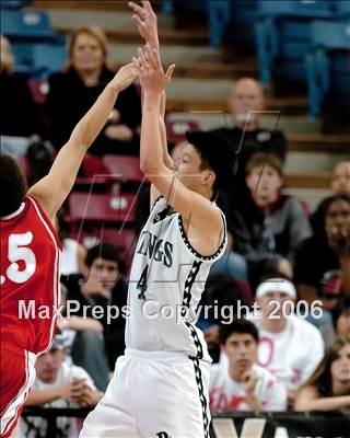Thumbnail 2 in Mater Dei vs. Palo Alto (CIF State D2 Final) photogallery.