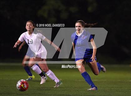 Thumbnail 3 in Sacred Heart Cathedral Preparatory vs St. Ignatius photogallery.
