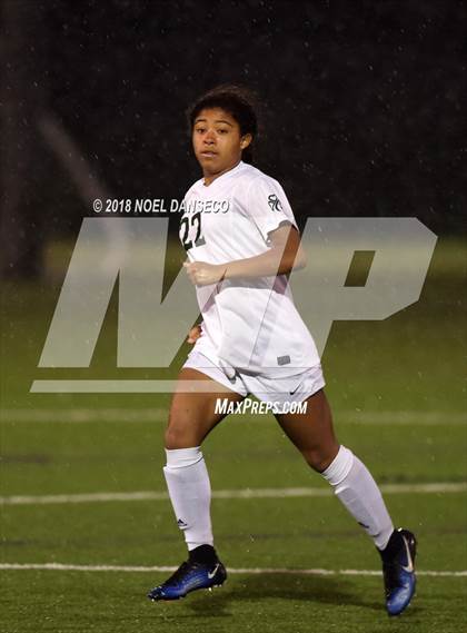 Thumbnail 2 in Sacred Heart Cathedral Preparatory vs St. Ignatius photogallery.