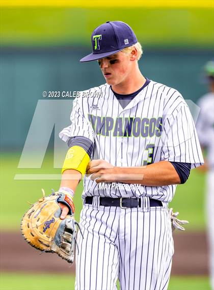 Thumbnail 2 in Lehi vs. Timpanogos (UHSAA 5A Championship) photogallery.