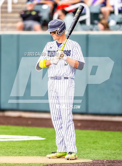 Thumbnail 1 in Lehi vs. Timpanogos (UHSAA 5A Championship) photogallery.