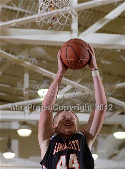 Thumbnail 2 in Lenoir City @ Knoxville Catholic photogallery.