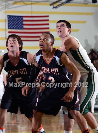 Thumbnail 1 in Lenoir City @ Knoxville Catholic photogallery.