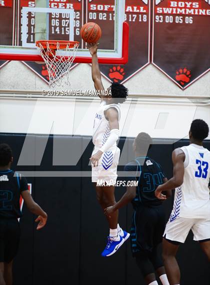 Thumbnail 2 in Windward vs. Renaissance Academy (Wolverine invitational) photogallery.