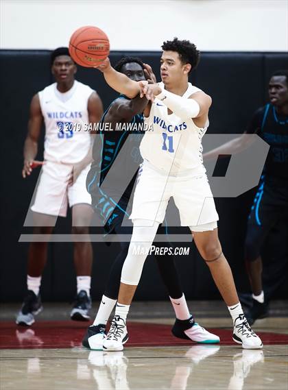 Thumbnail 2 in Windward vs. Renaissance Academy (Wolverine invitational) photogallery.