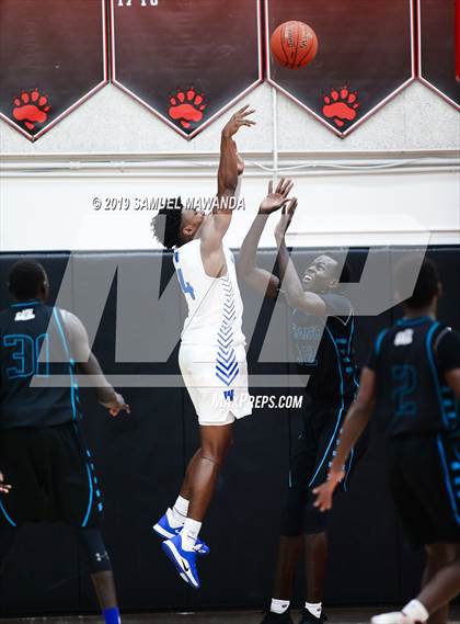 Thumbnail 3 in Windward vs. Renaissance Academy (Wolverine invitational) photogallery.