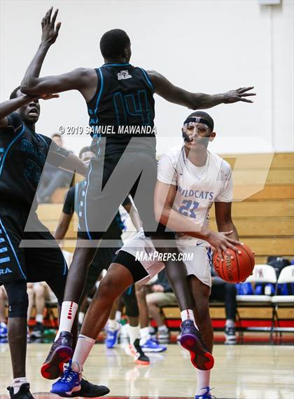 Thumbnail 3 in Windward vs. Renaissance Academy (Wolverine invitational) photogallery.