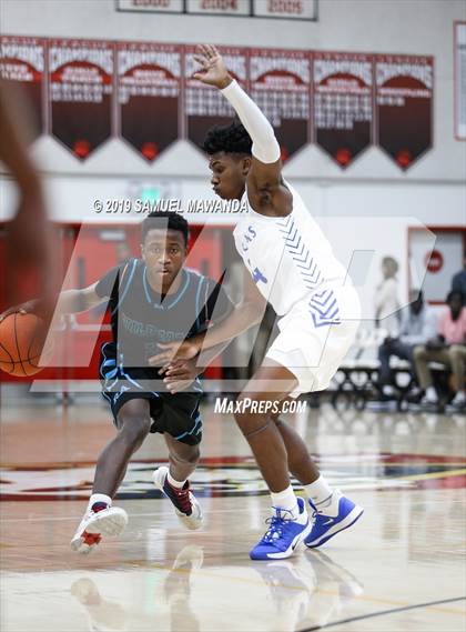 Thumbnail 2 in Windward vs. Renaissance Academy (Wolverine invitational) photogallery.