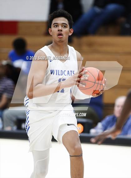Thumbnail 2 in Windward vs. Renaissance Academy (Wolverine invitational) photogallery.
