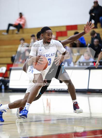 Thumbnail 2 in Windward vs. Renaissance Academy (Wolverine invitational) photogallery.