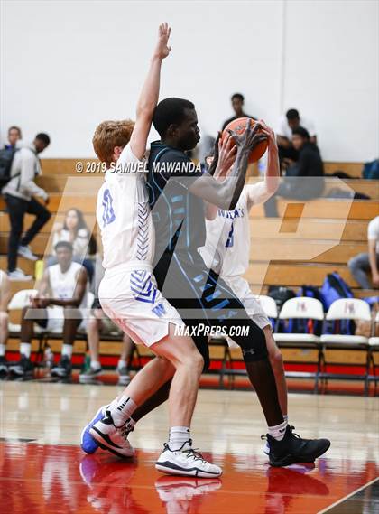 Thumbnail 3 in Windward vs. Renaissance Academy (Wolverine invitational) photogallery.