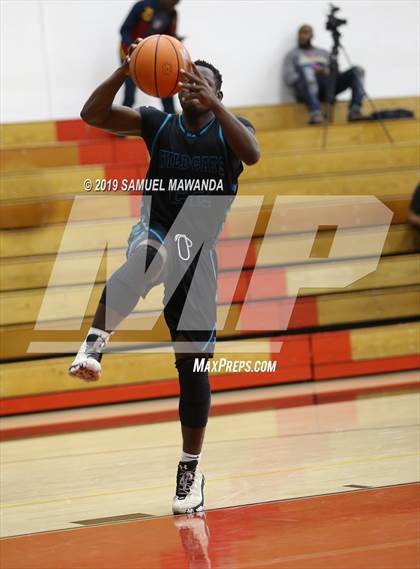 Thumbnail 3 in Windward vs. Renaissance Academy (Wolverine invitational) photogallery.