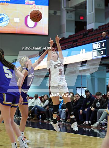 Thumbnail 3 in Ossining vs. Ardsley (Slam Dunk Showcase) photogallery.