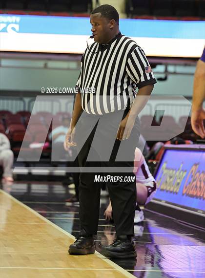 Thumbnail 3 in Ossining vs. Ardsley (Slam Dunk Showcase) photogallery.