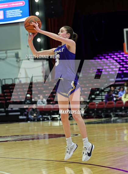 Thumbnail 1 in Ossining vs. Ardsley (Slam Dunk Showcase) photogallery.