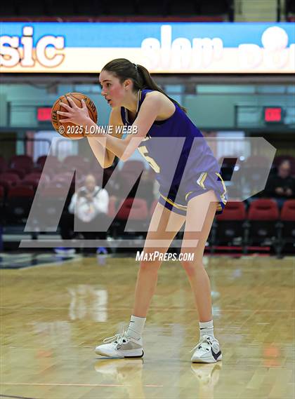 Thumbnail 2 in Ossining vs. Ardsley (Slam Dunk Showcase) photogallery.