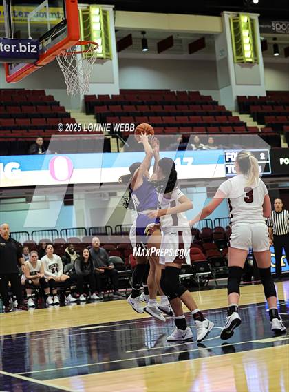 Thumbnail 3 in Ossining vs. Ardsley (Slam Dunk Showcase) photogallery.