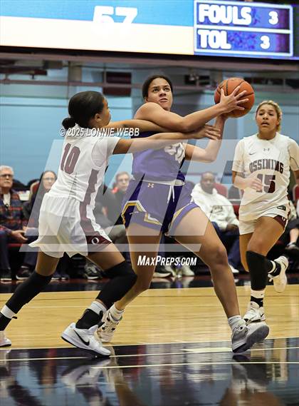 Thumbnail 3 in Ossining vs. Ardsley (Slam Dunk Showcase) photogallery.