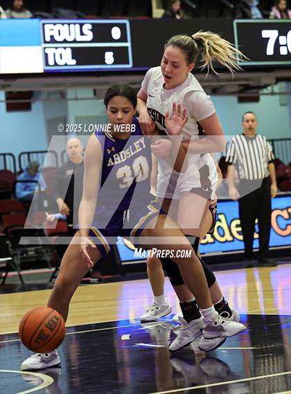 Thumbnail 1 in Ossining vs. Ardsley (Slam Dunk Showcase) photogallery.