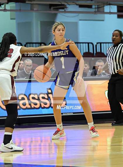 Thumbnail 2 in Ossining vs. Ardsley (Slam Dunk Showcase) photogallery.