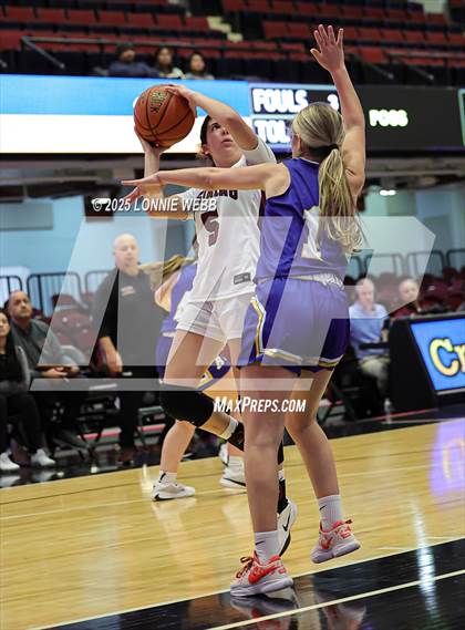 Thumbnail 2 in Ossining vs. Ardsley (Slam Dunk Showcase) photogallery.