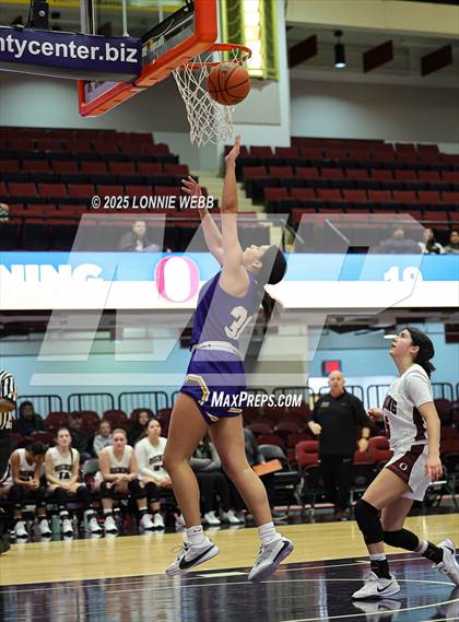Thumbnail 1 in Ossining vs. Ardsley (Slam Dunk Showcase) photogallery.