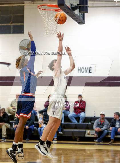 Thumbnail 1 in Thorsby @ Marion photogallery.