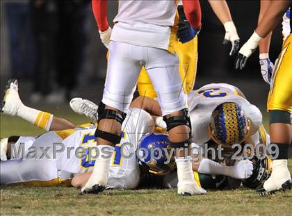 Thumbnail 3 in Edison vs. Fountain Valley photogallery.