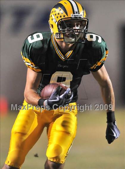 Thumbnail 2 in Edison vs. Fountain Valley photogallery.