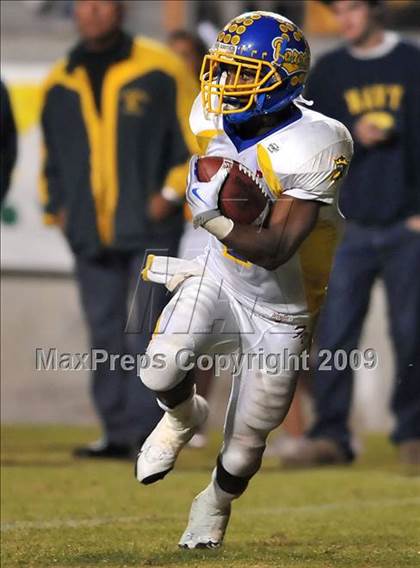 Thumbnail 2 in Edison vs. Fountain Valley photogallery.