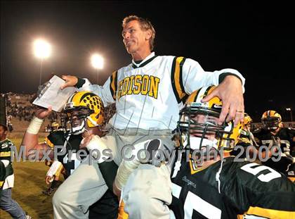 Thumbnail 2 in Edison vs. Fountain Valley photogallery.