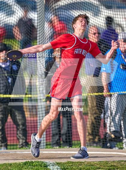 Thumbnail 2 in Rosehill Eagle Relays (Discus) photogallery.
