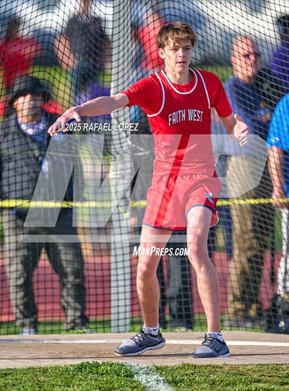 Thumbnail 3 in Rosehill Eagle Relays (Discus) photogallery.